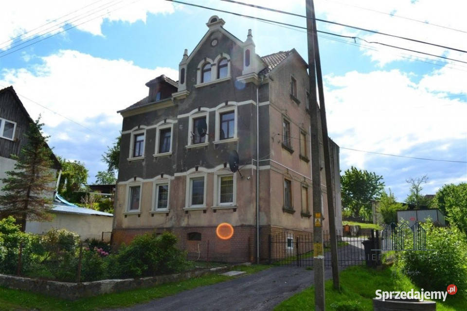 sprzedaży mieszkania 823m2 4 pokojowe Bratków własność