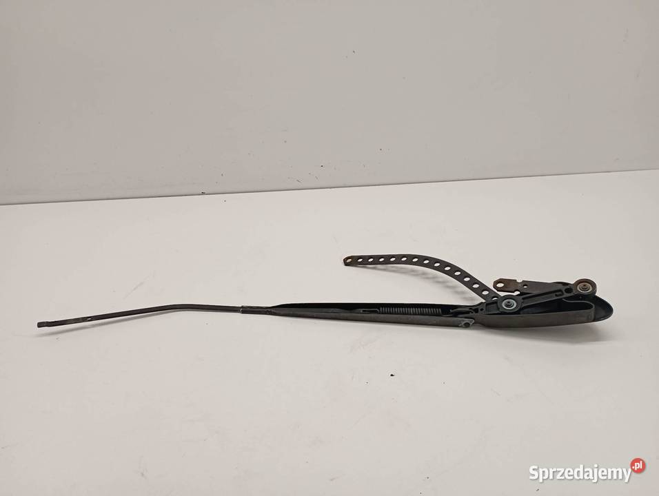 RAMIONA WYCIERACZEK RAMIĘ WYCIERACZKI PRZÓD Rok produkcji 2005 Wycieraczki i spryskiwacze