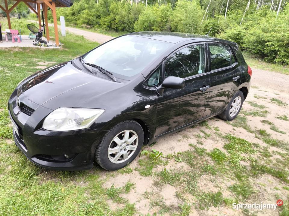Toyota Auris 14 d4d 2009r welurowa tapicerka Sulbiny sprzedam