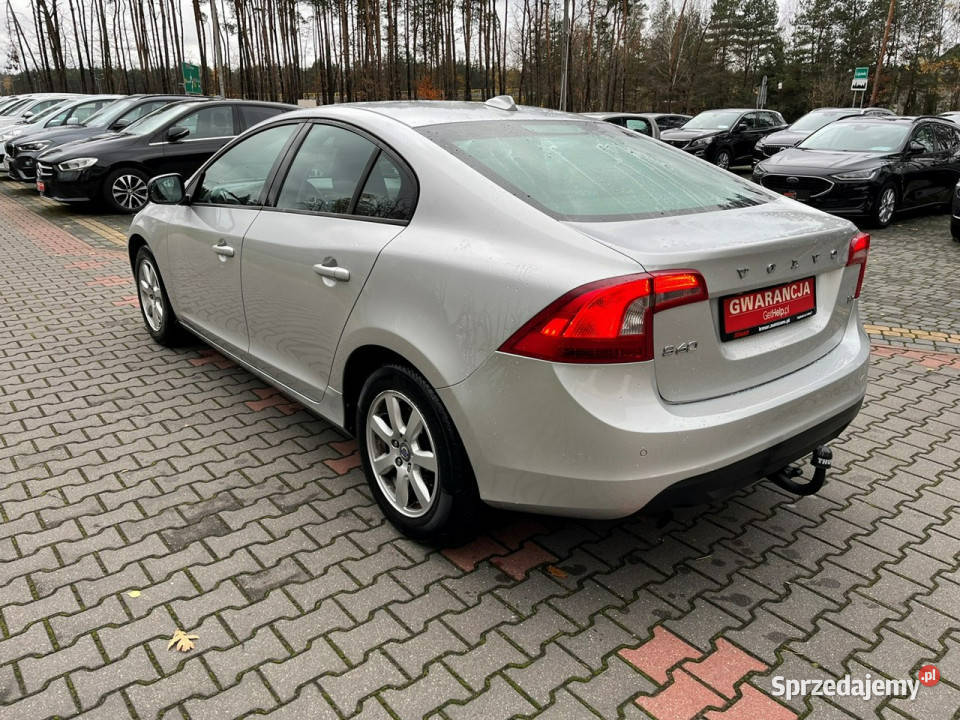 Volvo S60 16 T3 benzyna 150 Xenony Podgrzewane Samochody osobowe