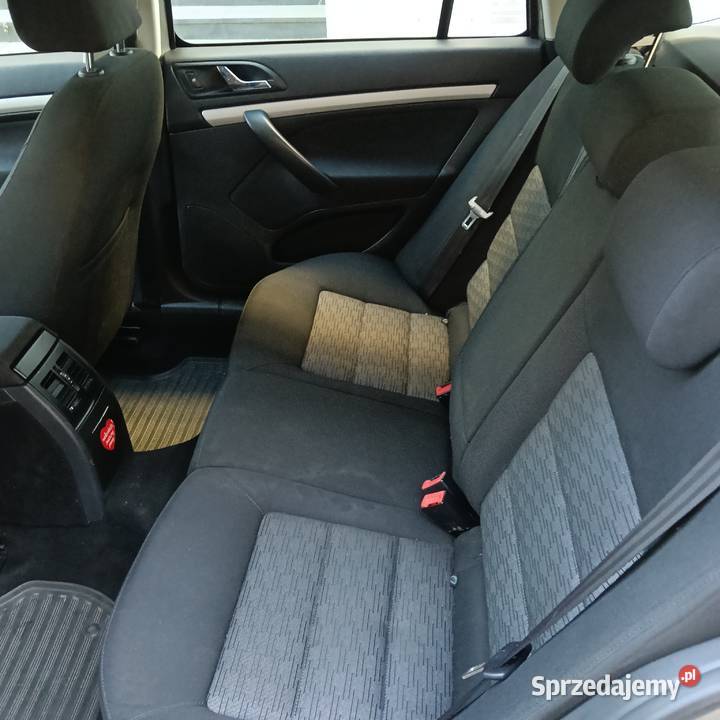 Skoda Oktavia 2 Combi 2010 nieuszkodzony