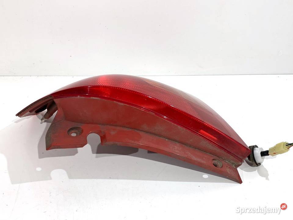 LAMPA PRAWY TYŁ SUZUKI SWIFT III Hatchback podkarpackie