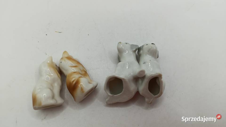 Figurka ozdoba malutkie pieski kolekcja Zamość