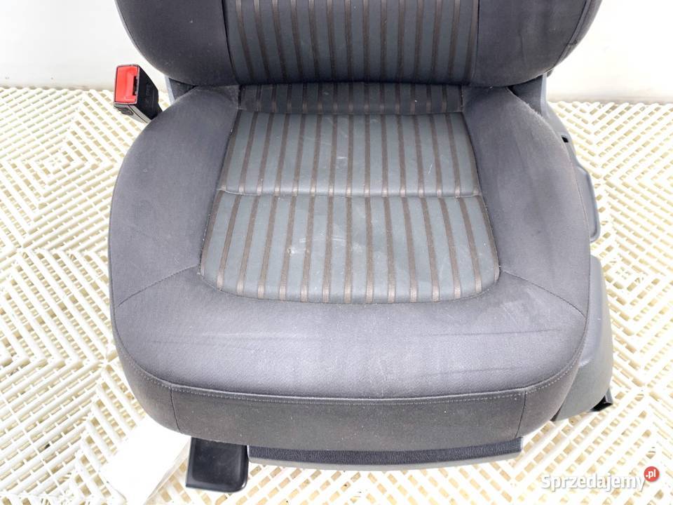 FOTEL LEWY PRZÓD AUDI A4 B8 Kombi 0715 SIEDZENIE osobowe