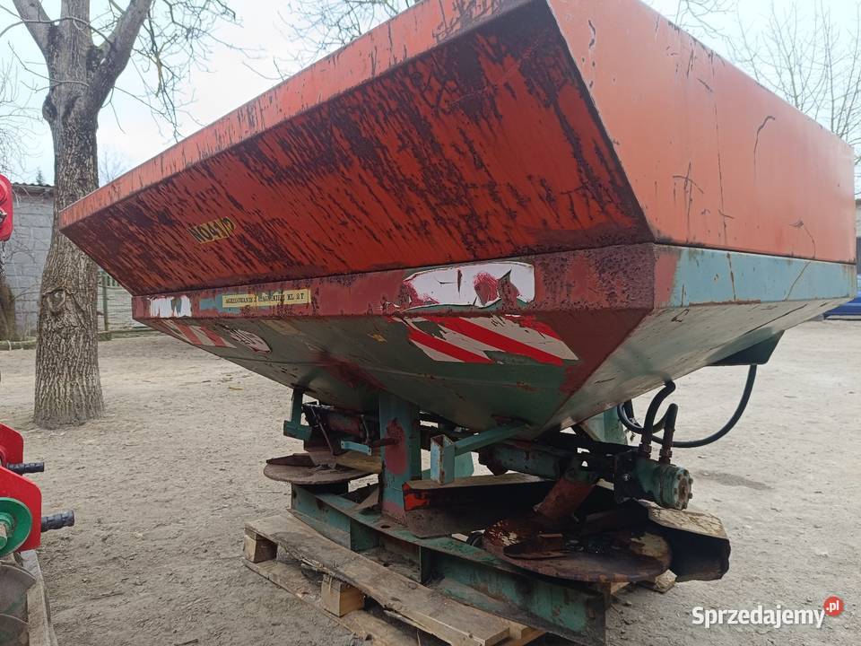 Rozsiewacz nawozu Unia Brzeg NO412 Rawa Mazowiecka