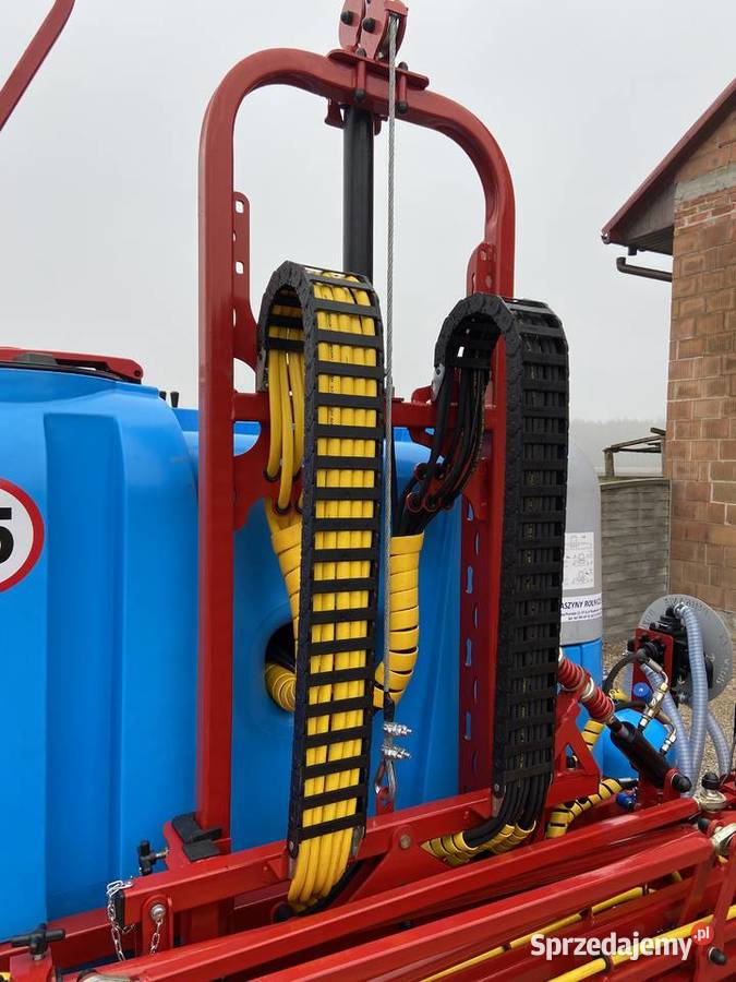 Opryskiwacz Zawieszany Polowy 1200L 12m 15m 18m nieuszkodzony Opryskiwacze Radomsko