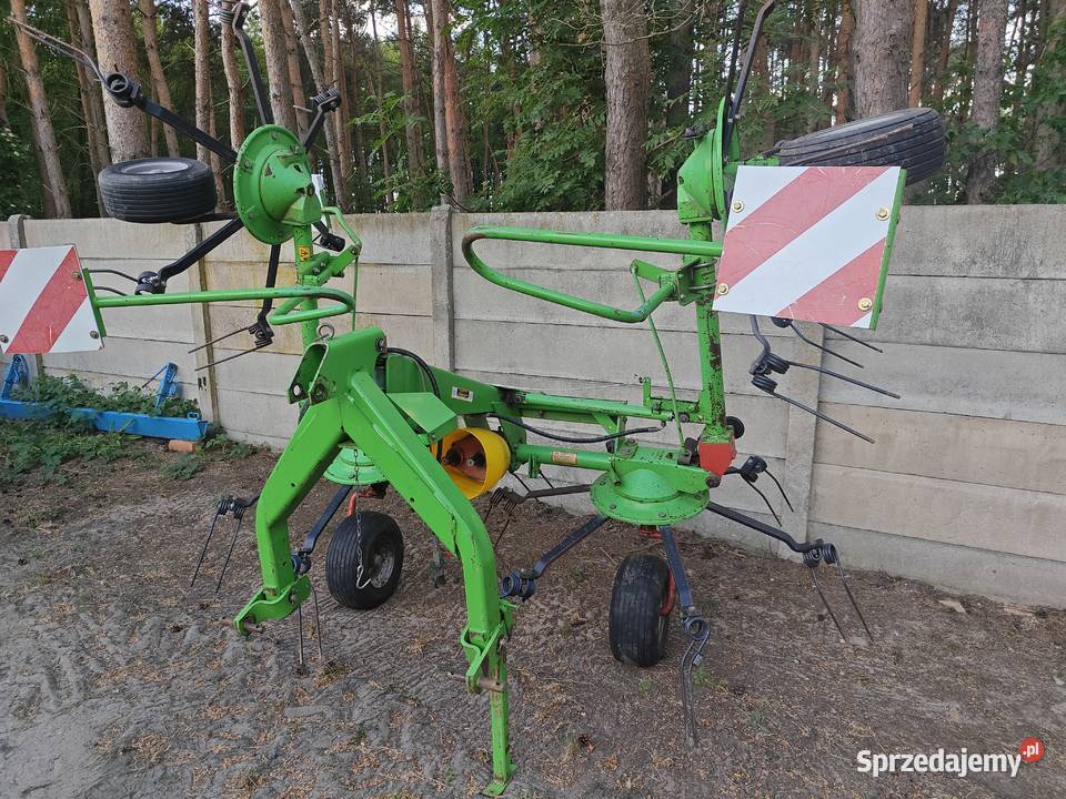 Przetrząsarka karuzelowa DEUTZFAHR KH 252 hydro Deutz-Fahr Przemęt