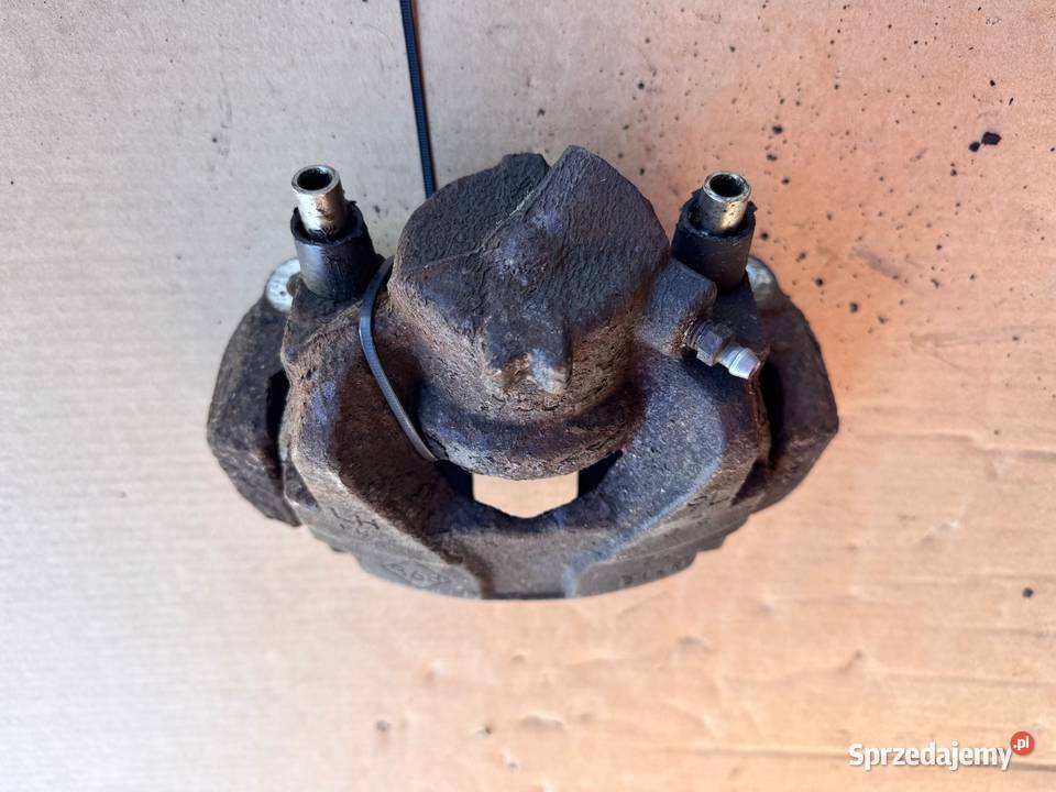 Zacisk hamulcowy Prawy Renault Captur I 1319 Brzesko sprzedam