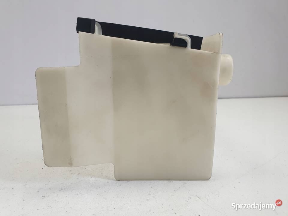 Octavia I 16 SR MOCOWANIE SKRZYNKI BEZPIECZNIKÓW Rudka