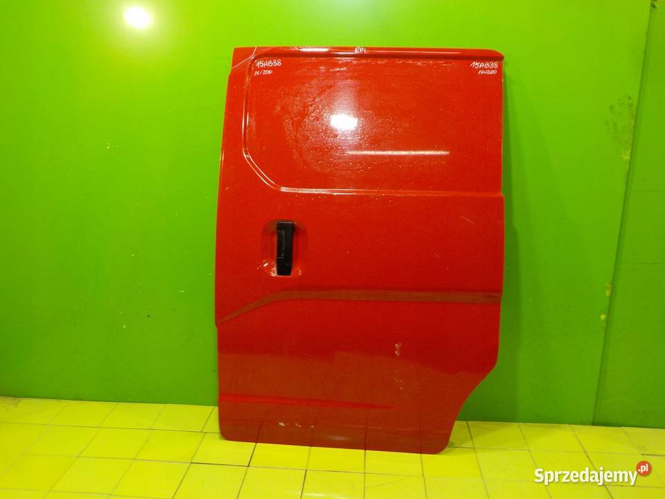 NISSAN NV200 10r VAN drzwi lewe boczne przesuwne Suków