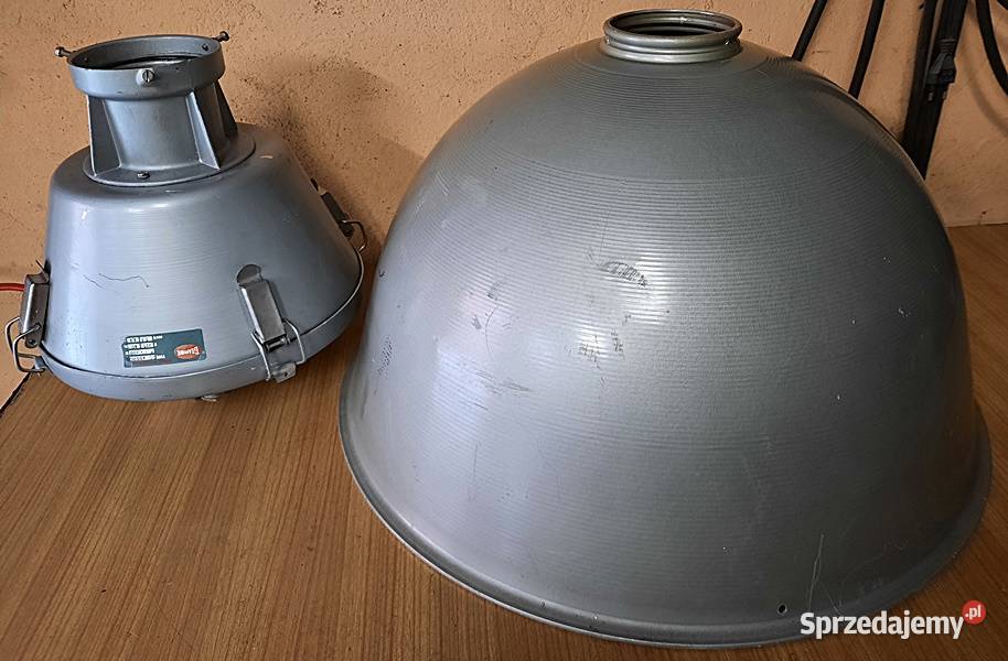 Lampa industrialna Glamox E 40 duża Made in Ostrów Wielkopolski