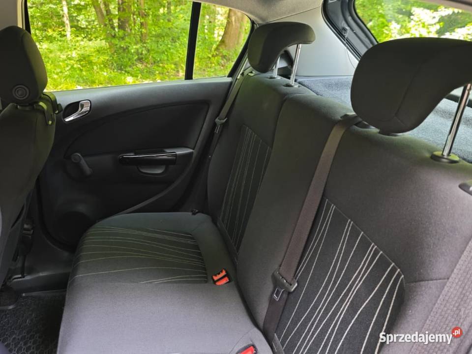 Opel Corsa D 2010 Benzyna 12 86 Edition 111 wielofunkcyjna kierownica Corsa Bielsko-Biała