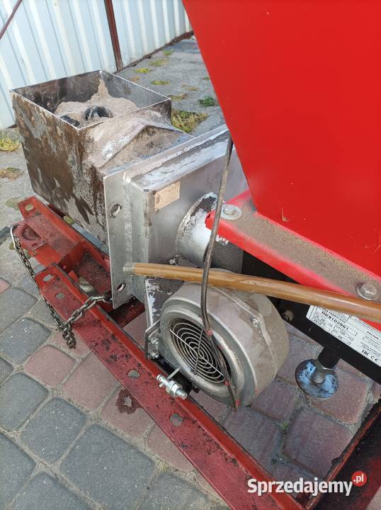 Piec z podajnikiem na ekogroszek Sławno