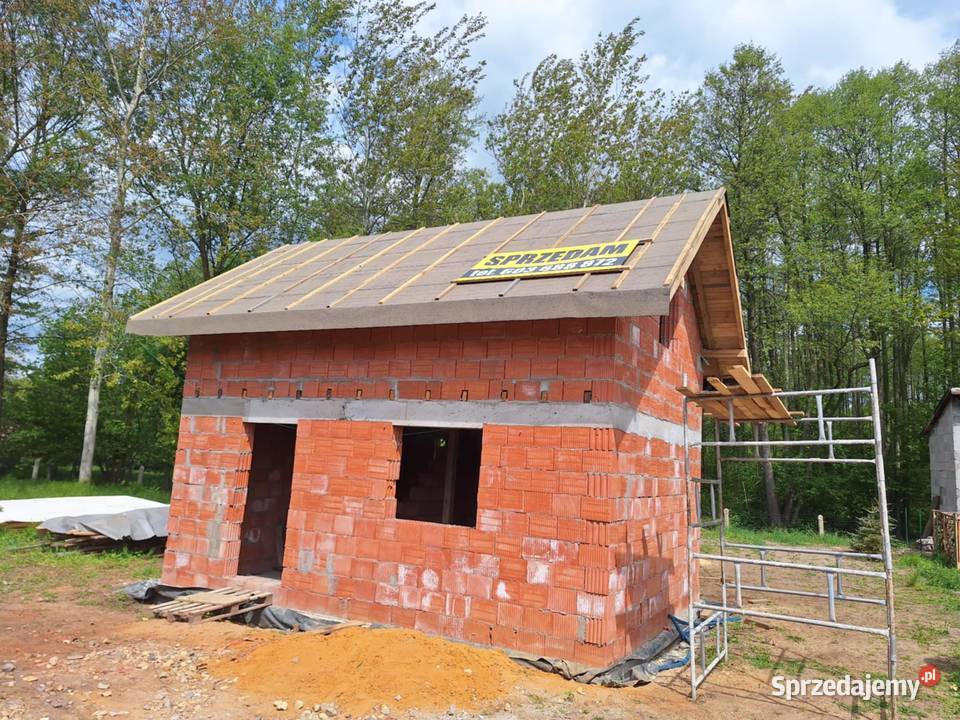 Działka budowlana 730m2 z domkiem 35m2 Wanaty