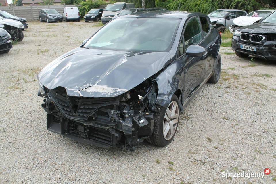 Renault Clio V 2019 światła do jazdy dziennej Clio Ostrów Wielkopolski