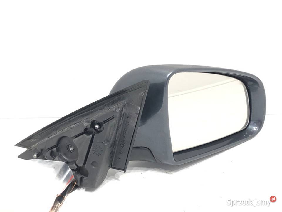 LUSTERKO PRAWY AUDI A3 8P Hatchback 0313
