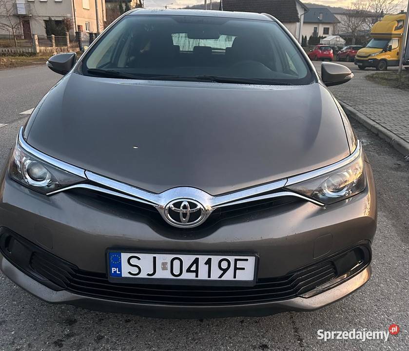 Toyota auris Chrzanów