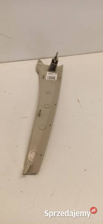 VOLVO V60 CC OSŁONA SŁUPKA PRAWA 31479201