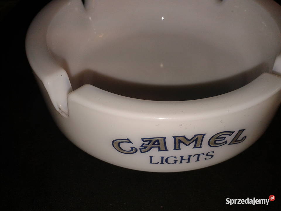 nieuzywana popielniczka szklanna CAMEL Bielsko-Biała