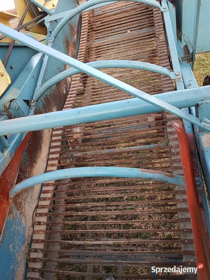 Kombajn ziemniaczany Karlik zachowany w super Dąbrowa Tarnowska