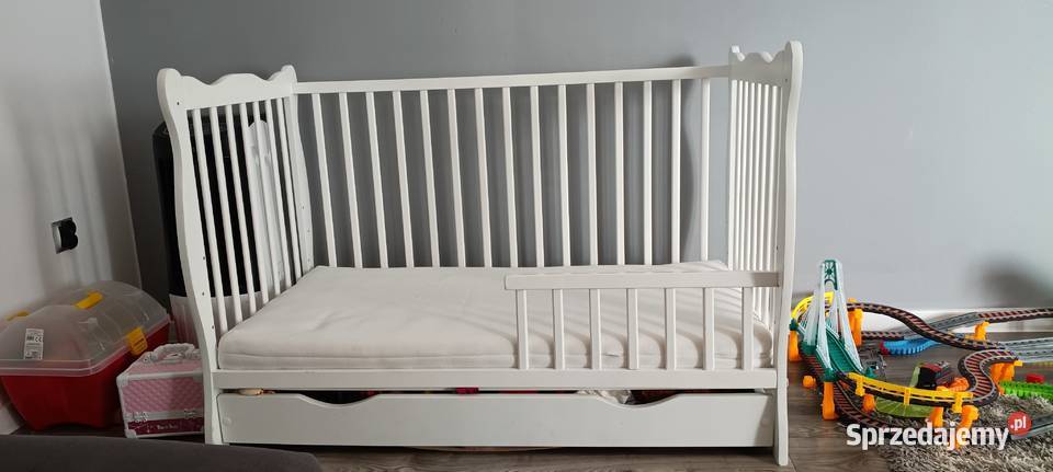 Łóżeczko dzieciece mazowieckie