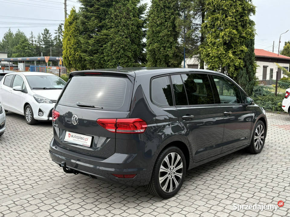 Volkswagen Touran Rezerwacja II 20102015 Touran