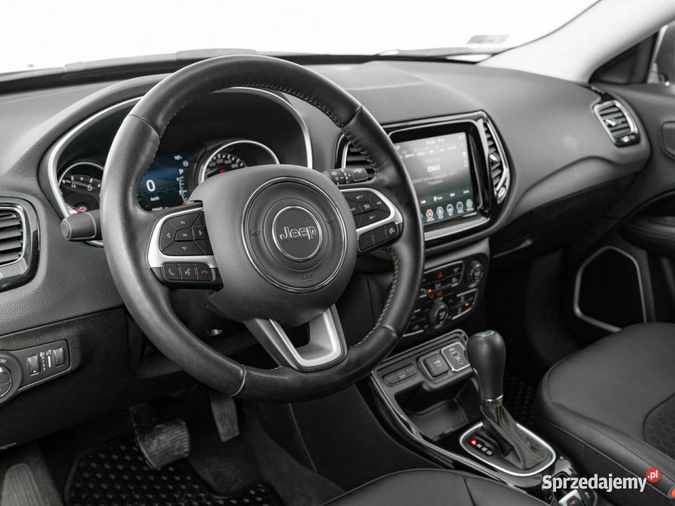 Jeep Compass WE3M82913 TMair Limited FWD DDCT Pępowo