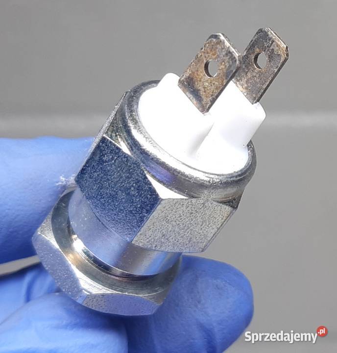 WŁĄCZNIK ŚWIATEŁ COFANIA SKODA 105 120 FELICIA