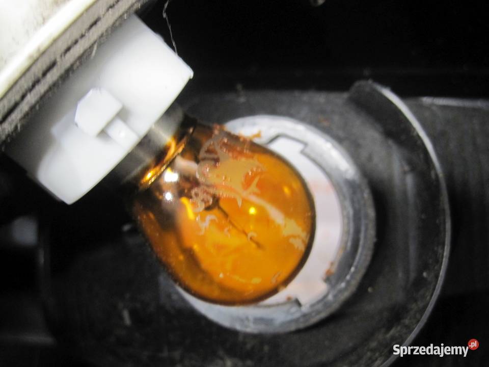 OPEL VIVARO B 16r lampa prawa tył 93450969 osobowe