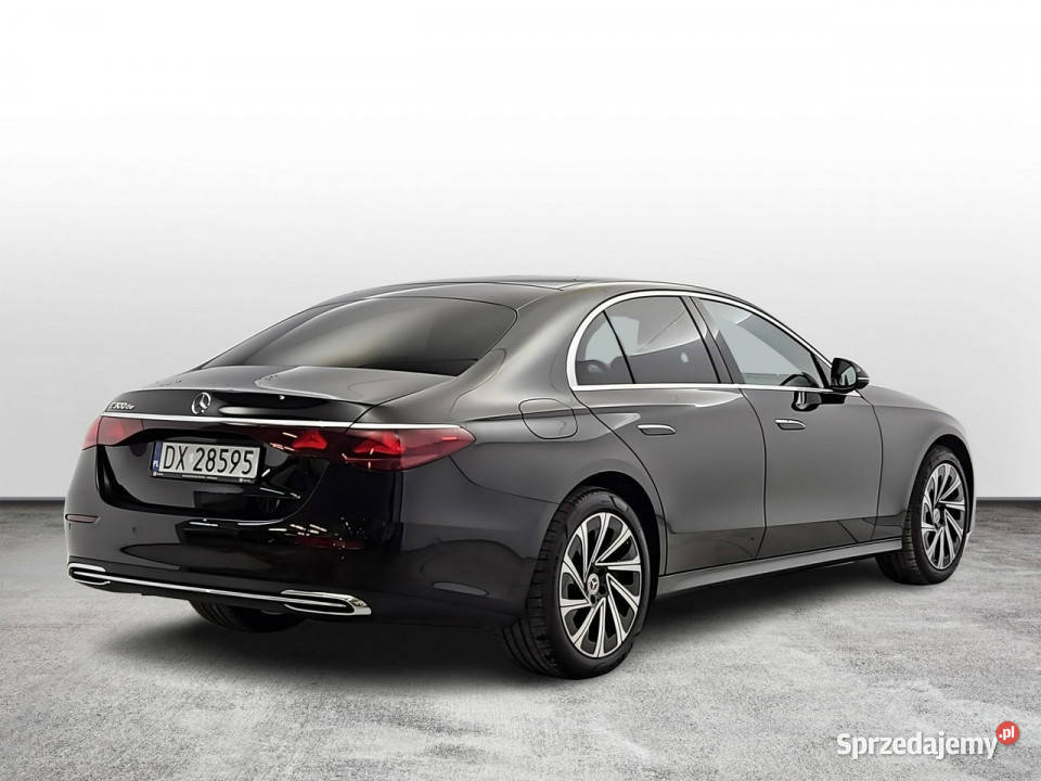 Mercedes E 300 de PHEV Avantgarde Z Polskiego wielofunkcyjna kierownica Mercedes-Benz Warszawa