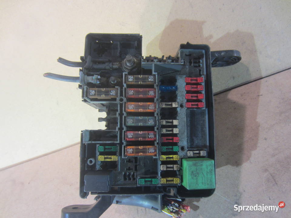 skrzynka bezpieczników peugeot 206 9642709080 wyposażenie elektryczne Szczecin