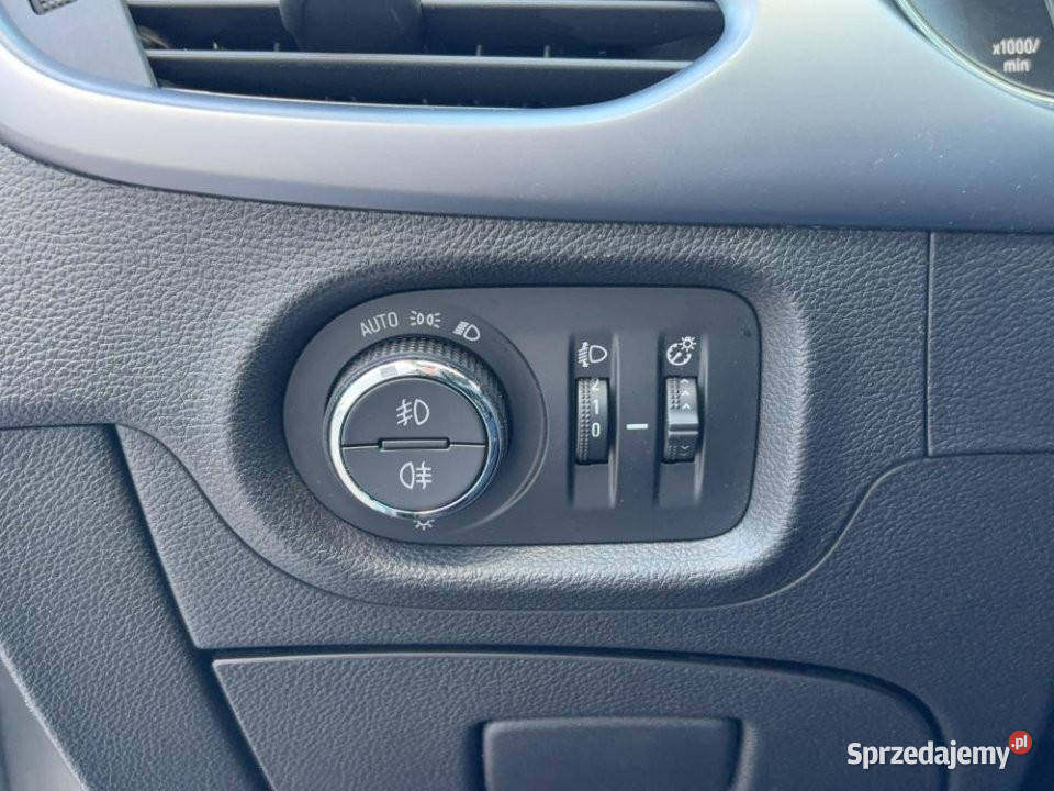 Opel Astra 2018r Salon Tempomat Podgrzewane Astra Warszawa sprzedam