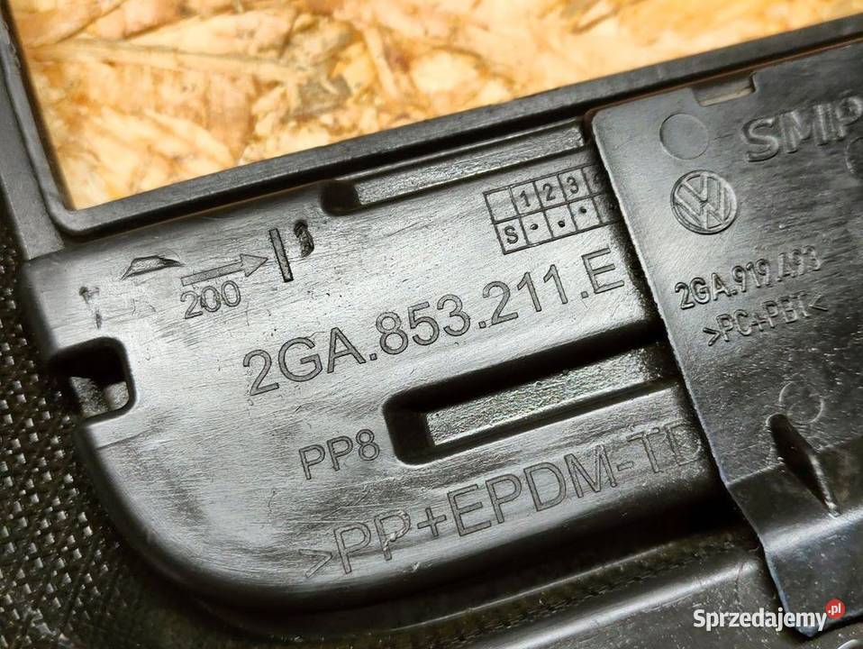 Kratka Zderzaka Lewy Przód Vw TRoc 2GA853211E Atrapy Pleszew sprzedam