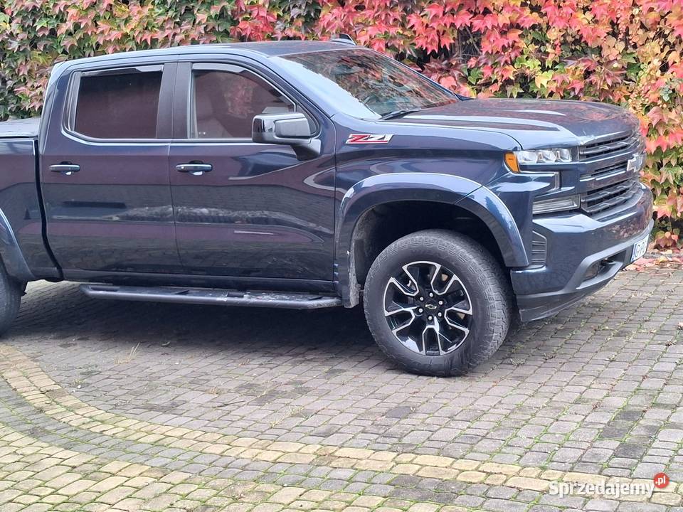 CHEVROLET Silverado 1500 Z71 RST 53L V8 4x4 Mojusz