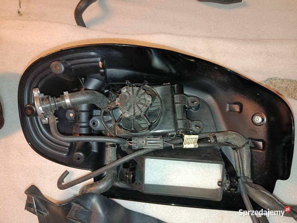 Harley lewy gołębnik osłona 14 chodnica woda oem Głogów Małopolski