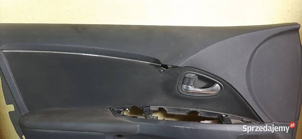 Boczek tapicerka drzwi lewy przód Toyota Avensis Włoszczowa