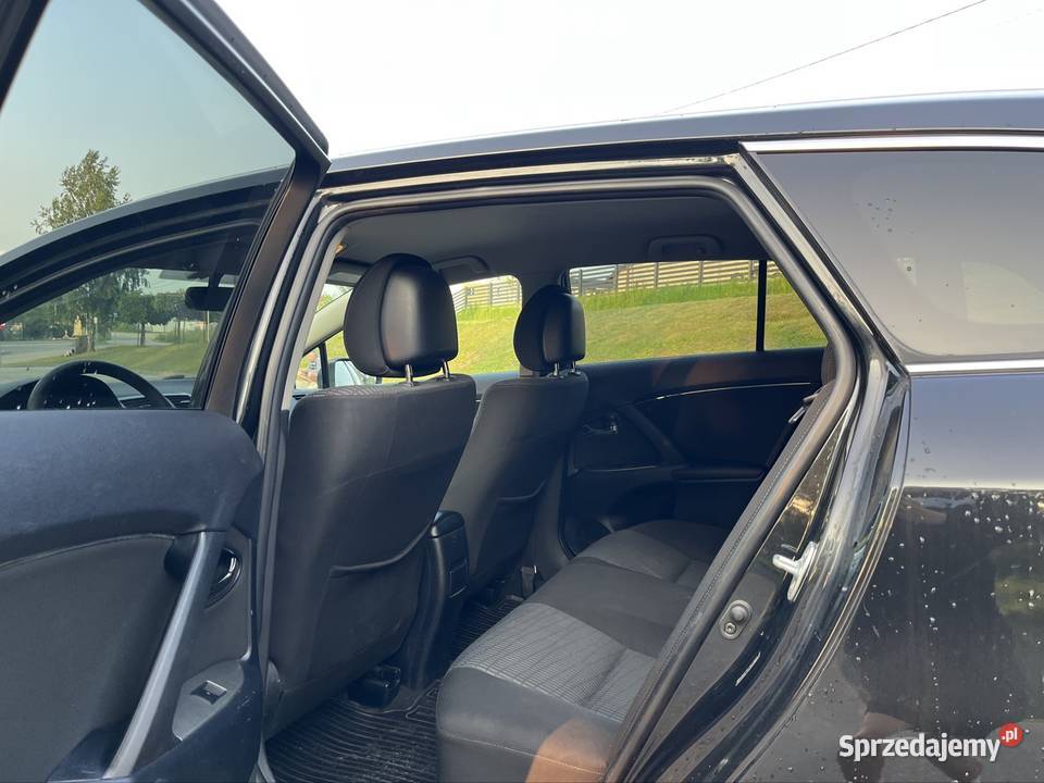 TOYOTA AVENSIS Piękna Bogate wyposażenie 132KM Krosno