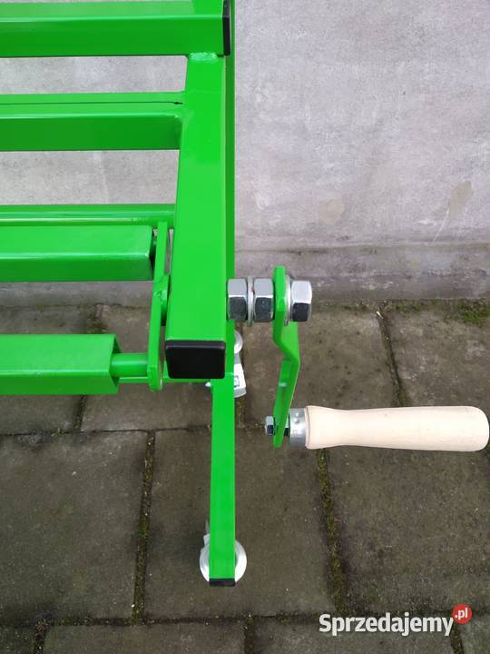 Stojak mobilny do folii agrowłókniny papieru