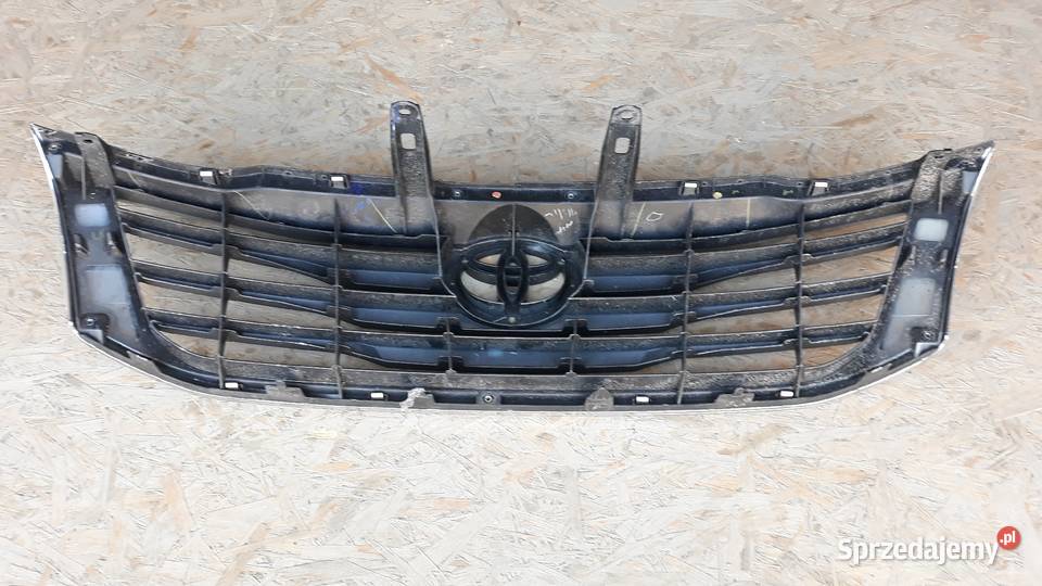 TOYOTA HILUX VII LIFT 1215 GRILL ATRAPA Zatom Stary sprzedam
