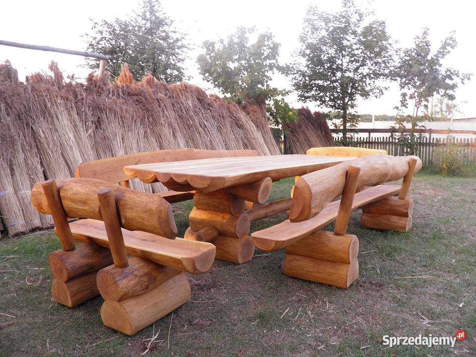Meble ogrodowe drewniane do barulokalu stół