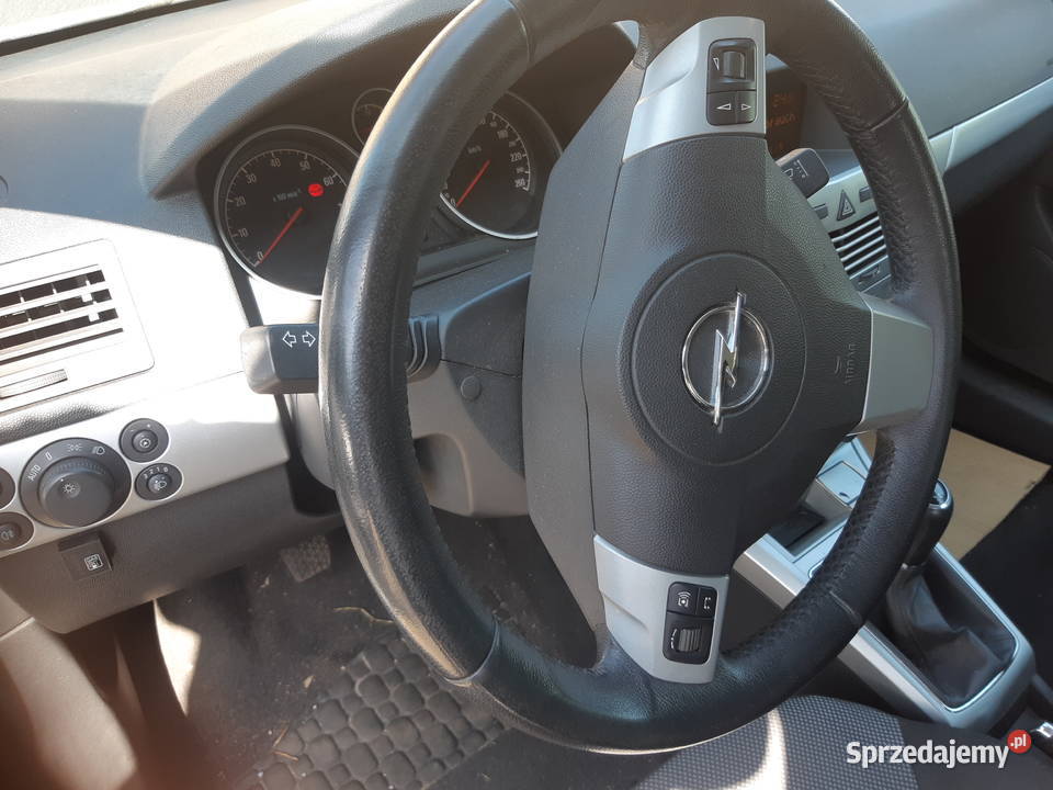 OPEL ASTRA 2011159tkmLPG stan Lublin