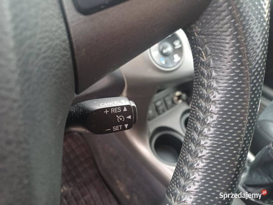 Toyota RAV4 III 2011 20 Pb 158 4x4 skóra i Łomna