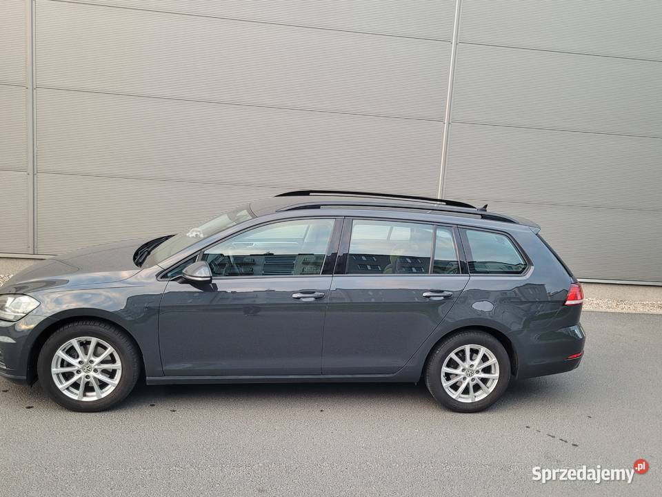 Volkswagen Golf 7 benzyna bezwypadkowy salon aluminiowe felgi Jarocin