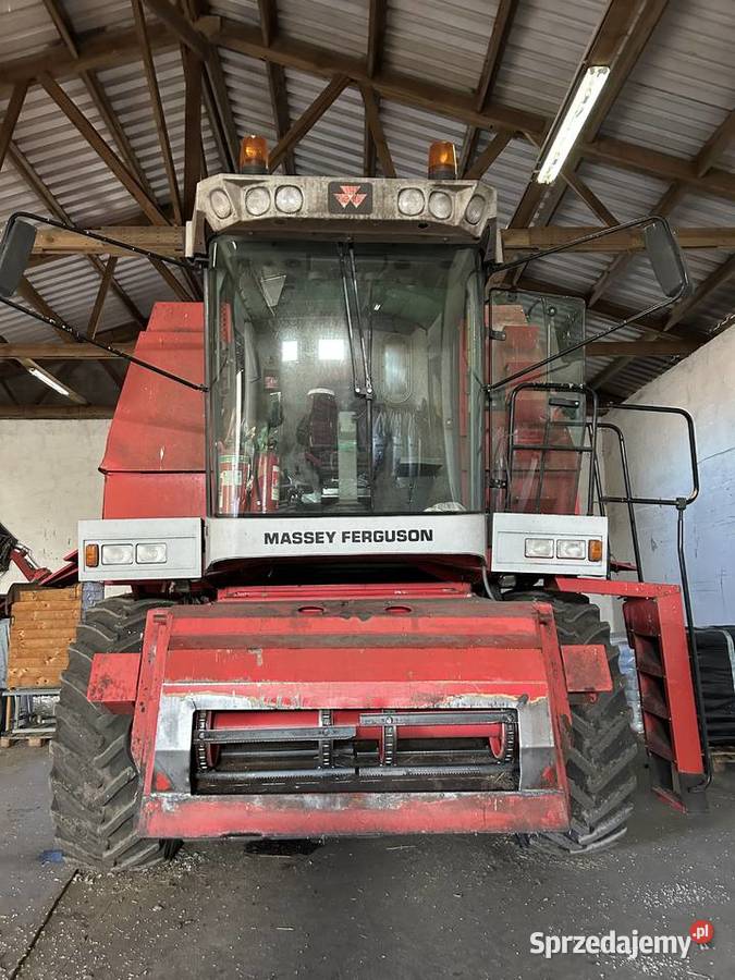 Kombajn zbożowy Massey Ferguson MF40 Smolnica