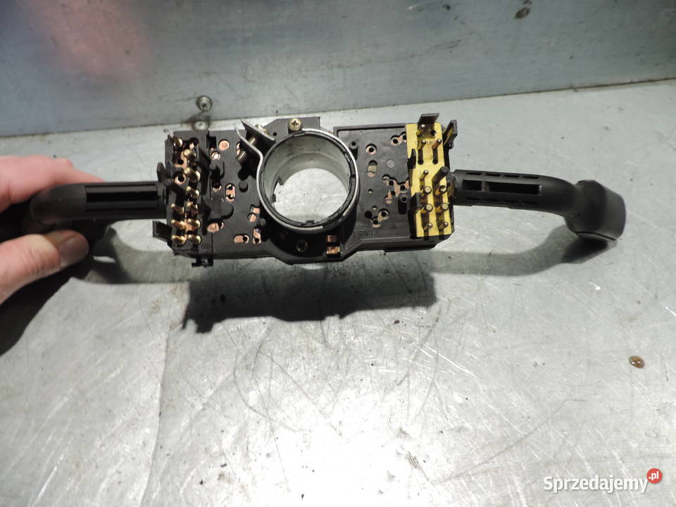 PRZEŁĄCZNIK ZESPOLONY AUDI 80 B4 4A9953503 KOMBI Rok produkcji 1996 Nowy Sącz