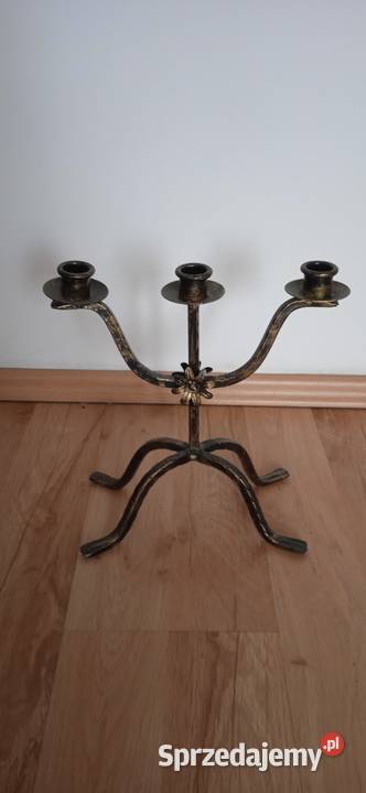 Metalowy świecznik Świdnica sprzedam