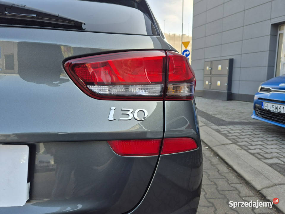 Hyundai i30 10 TGDI 6MT 120 Wersja Smart Pakiet wspomaganie kierownicy Łódź