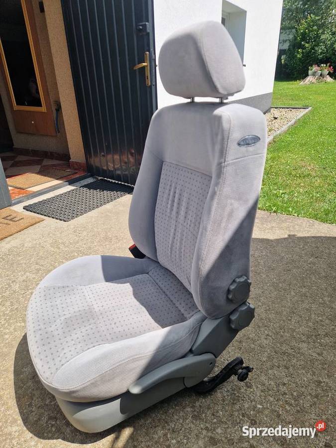 Fotel kierowcy passat B5 sedan kombi jasny welur Wyposażenie wnętrza Korzenna sprzedam
