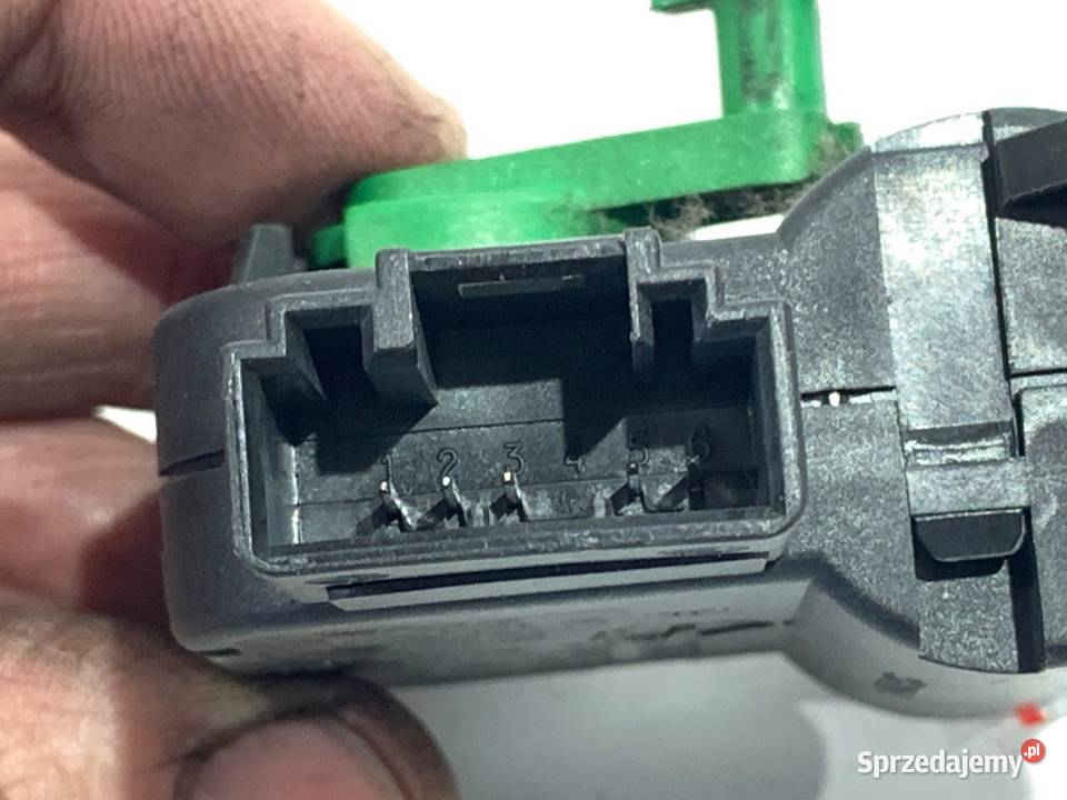 SILNIK NAGRZEWNICY AUDI 8E1820511B A4 B7 0408