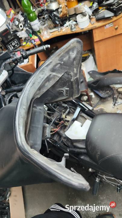 Komplet siodeł kanap honda cbf 500 600 1000 0407 Części motocyklowe Białystok